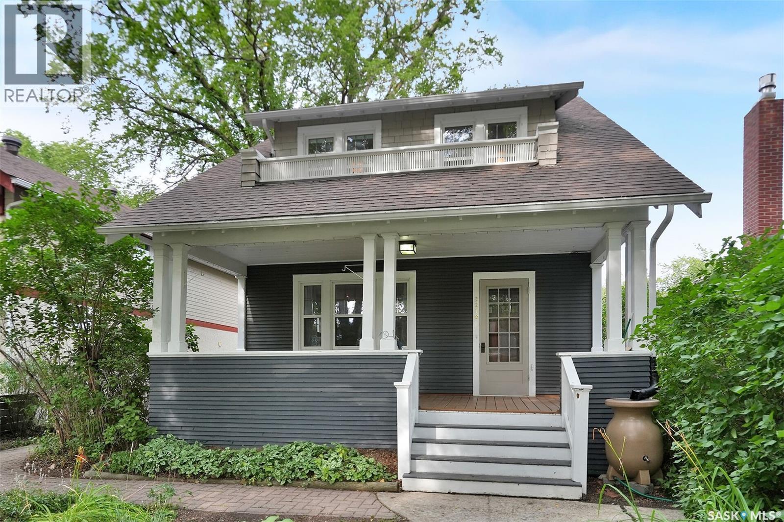 2210 Athol STREET - 2