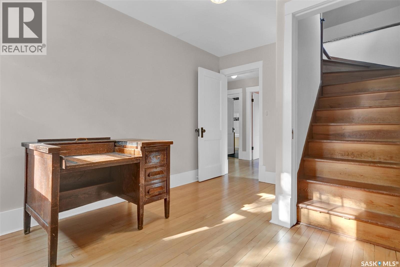 2210 Athol STREET - 23