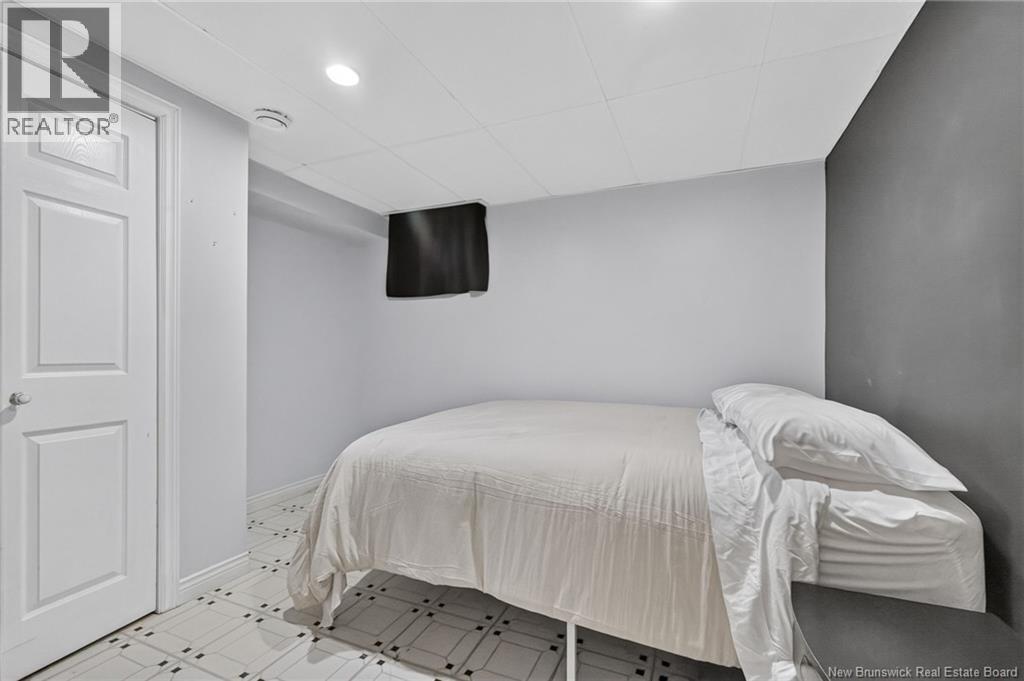 97 Old Oak Crescent - Image 32