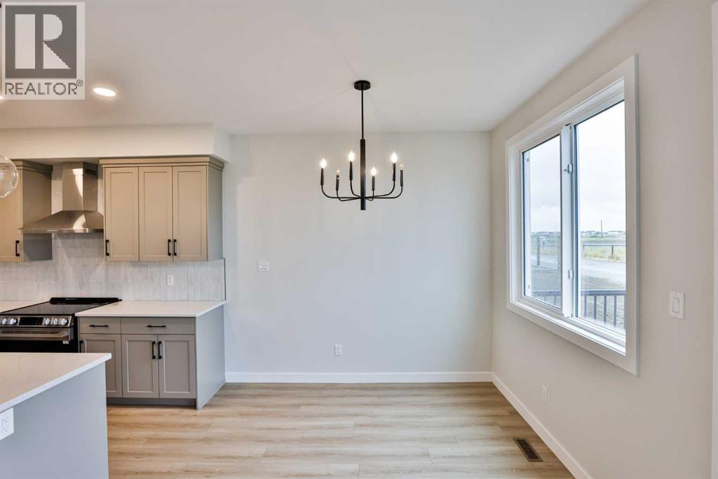877 Devonia Circle W - 11