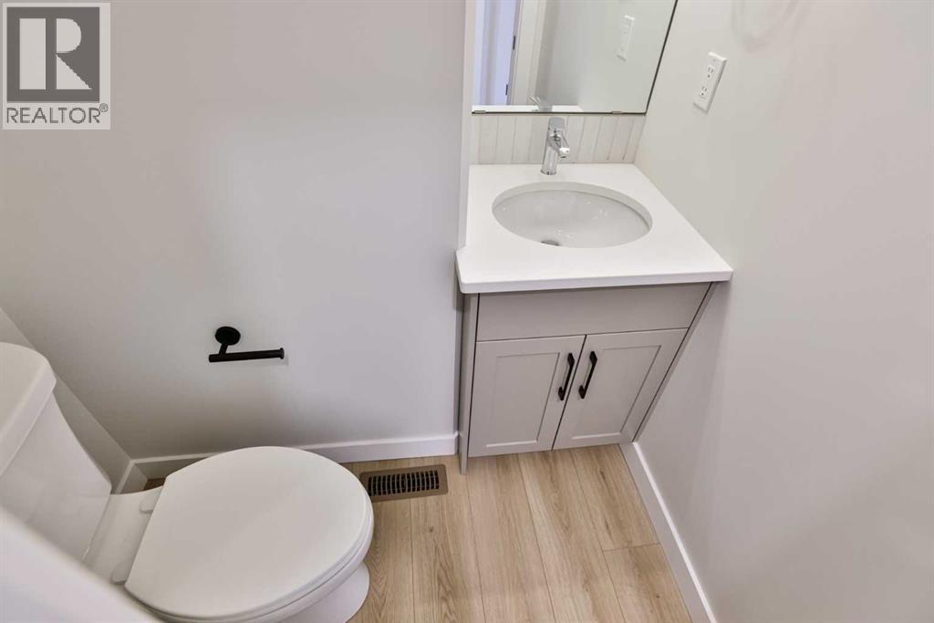 877 Devonia Circle W - 5