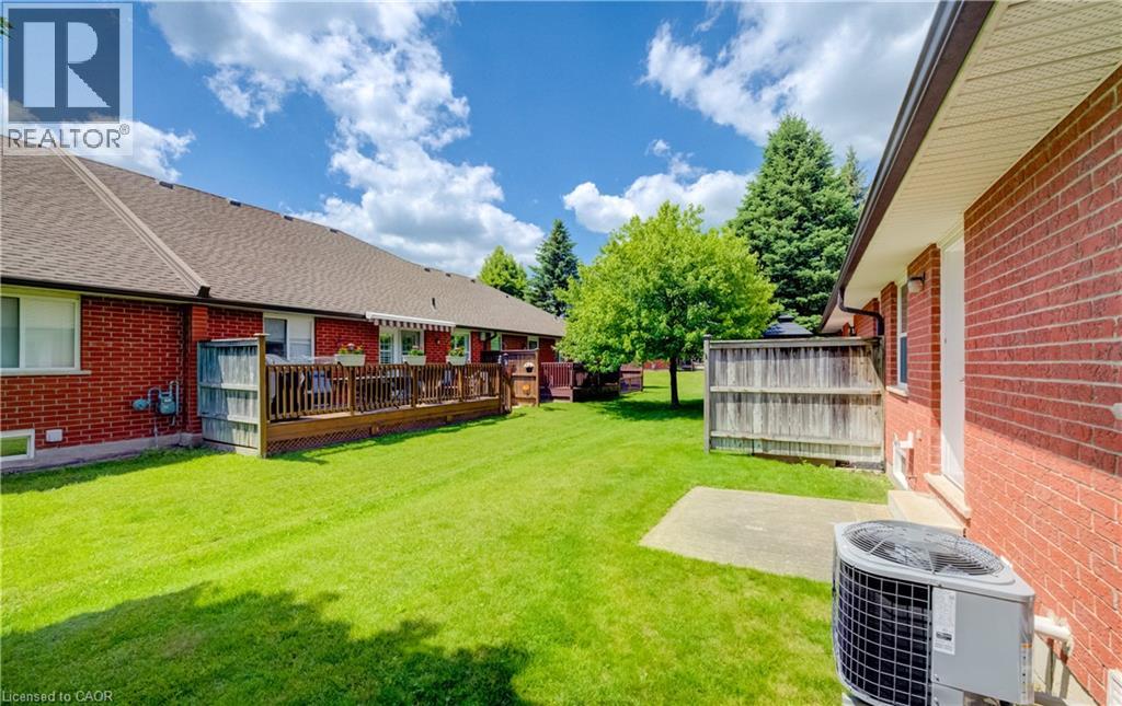#18 10 ISHERWOOD Avenue - 38
