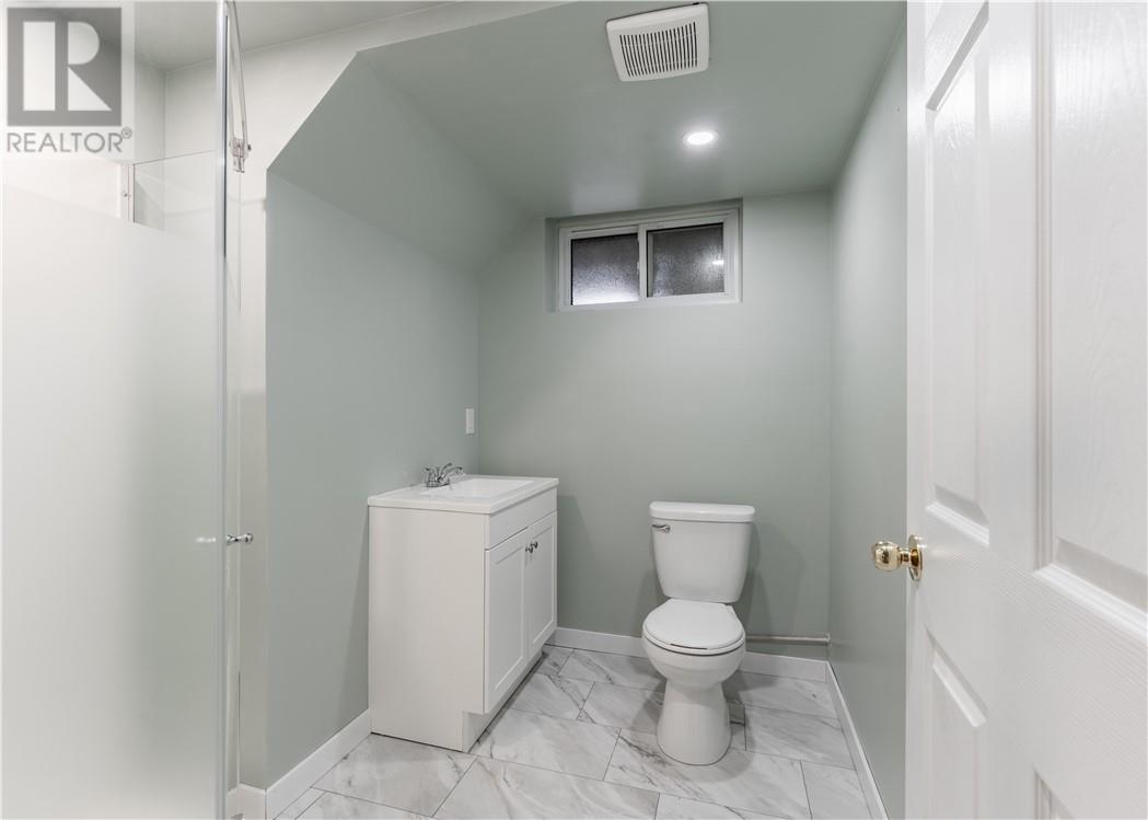 162 Lapointe Street - 22