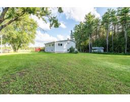 195 Ch. Wesley, Clarendon, QC J0X2Y0 Photo 43