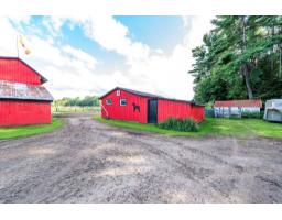 195 Ch. Wesley, Clarendon, QC J0X2Y0 Photo 48