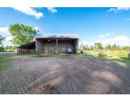 195 Ch. Wesley, Clarendon, QC J0X2Y0 Photo 51