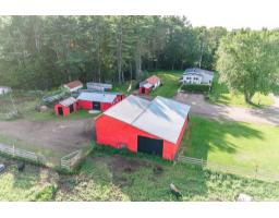 195 Ch. Wesley, Clarendon, QC J0X2Y0 Photo 56