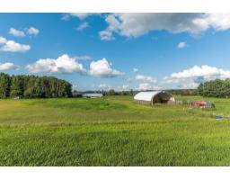 195 Ch. Wesley, Clarendon, QC J0X2Y0 Photo 69