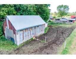 195 Ch. Wesley, Clarendon, QC J0X2Y0 Photo 74