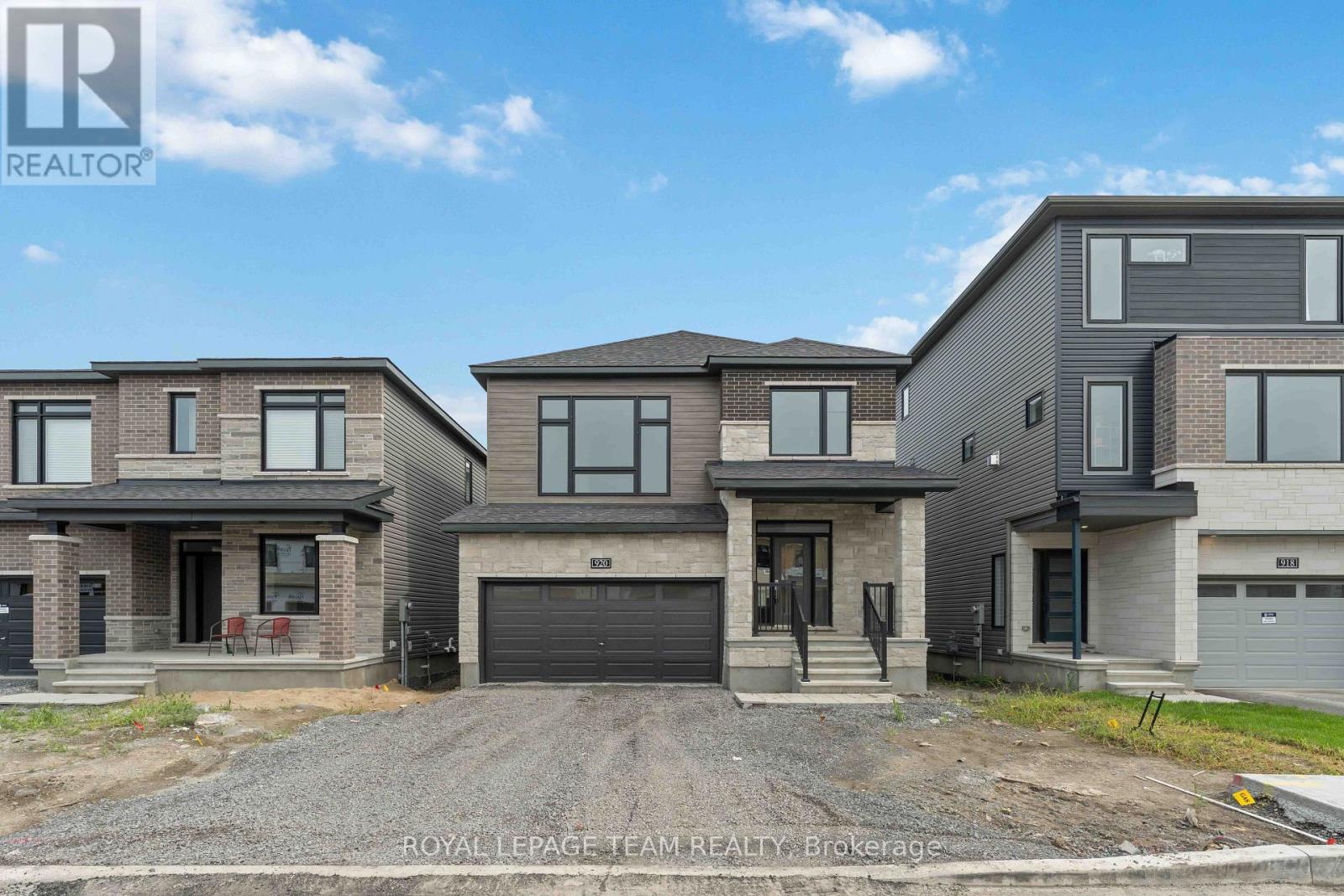 920 LOCOMOTION LANE - 1