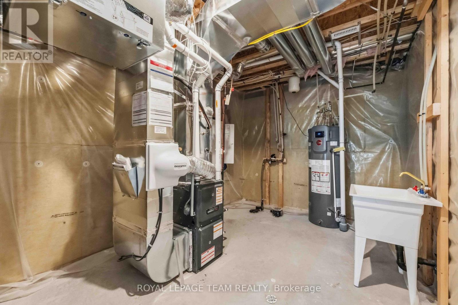 920 LOCOMOTION LANE - 48