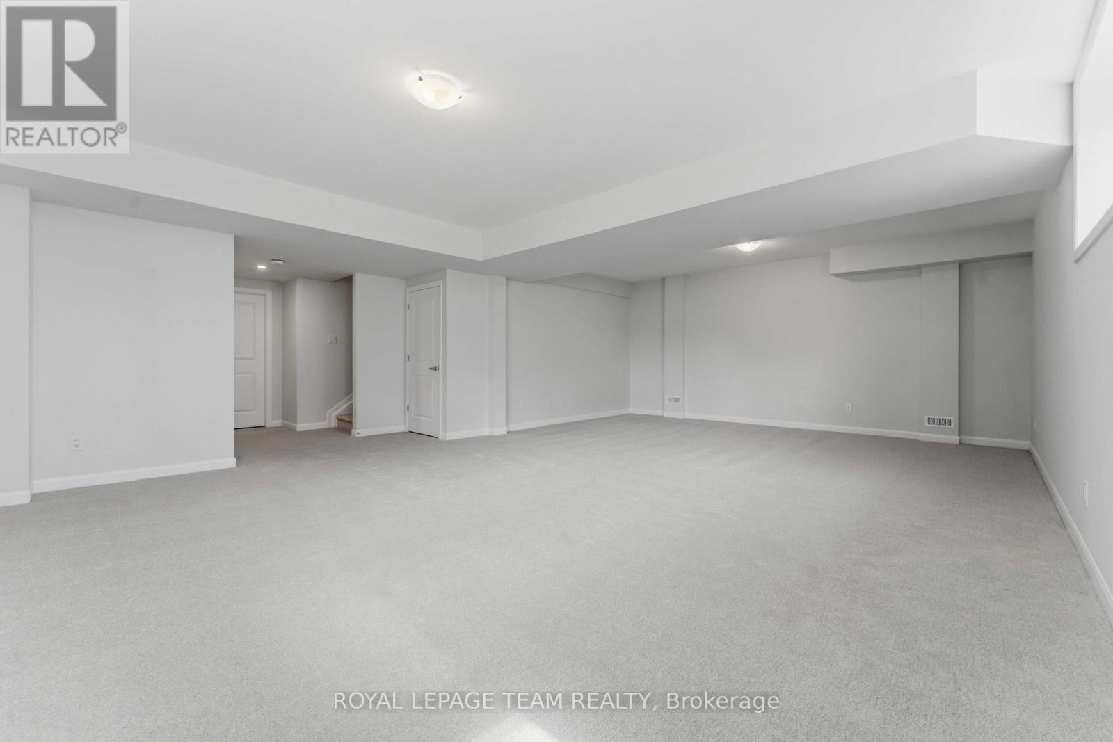 920 LOCOMOTION LANE - 43