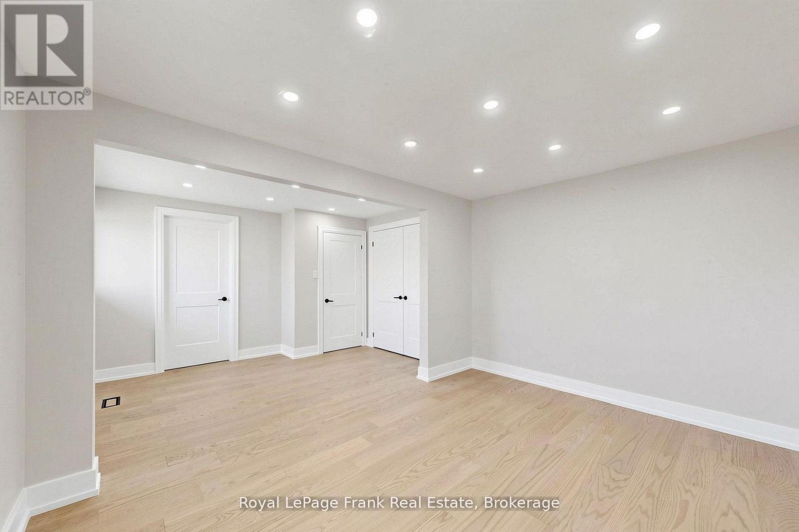 344 ROSSLAND ROAD E - Image 27