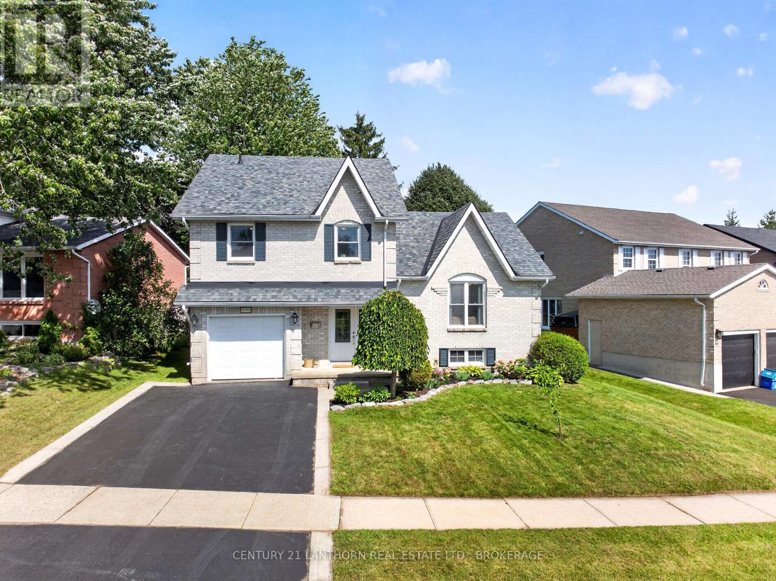 1006 DILLINGHAM STREET - 1