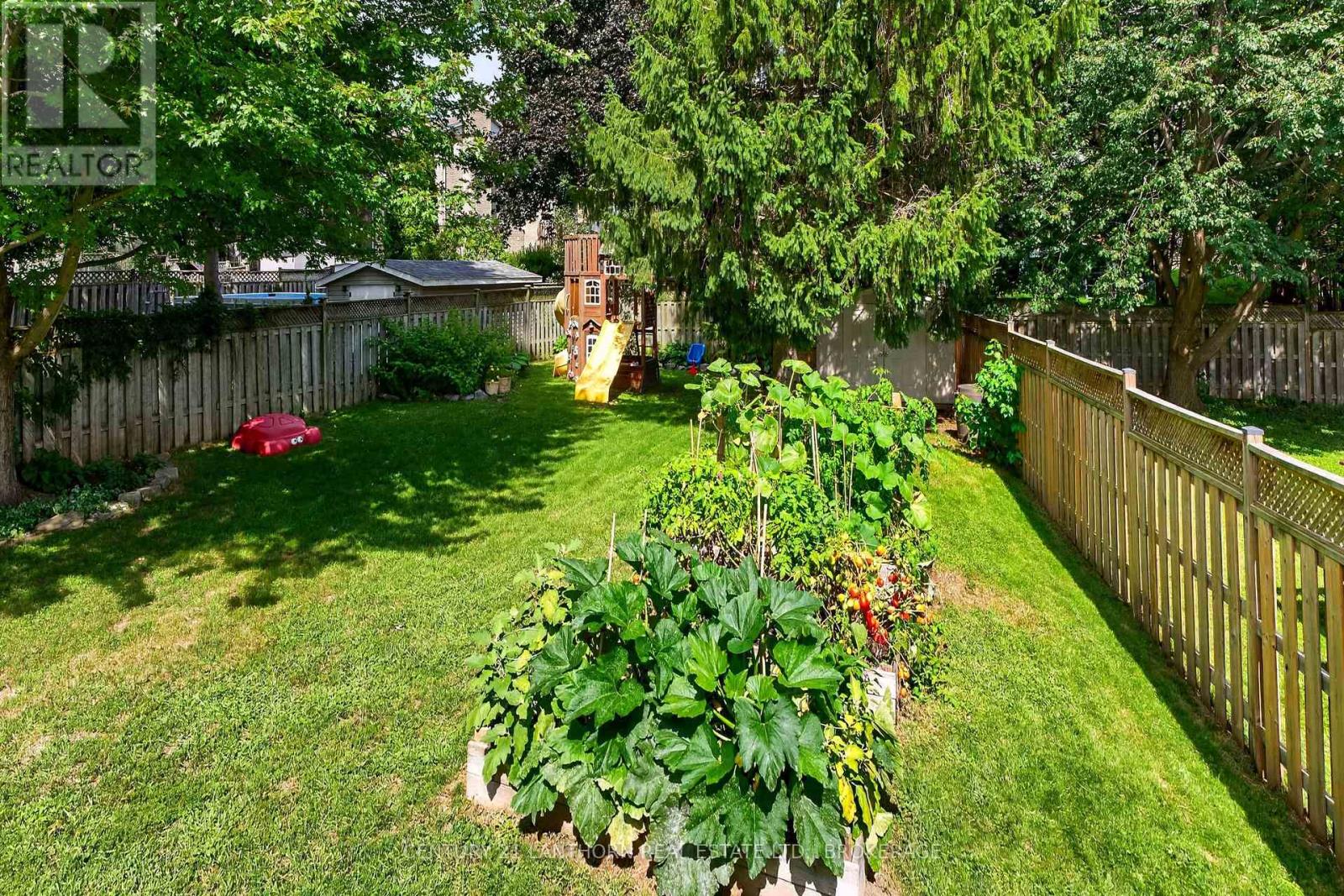 1006 DILLINGHAM STREET - Image 11