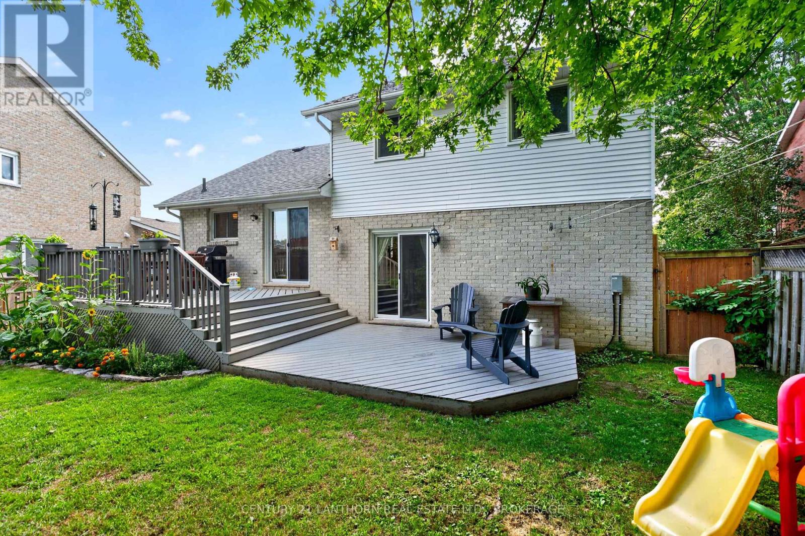 1006 DILLINGHAM STREET - 13