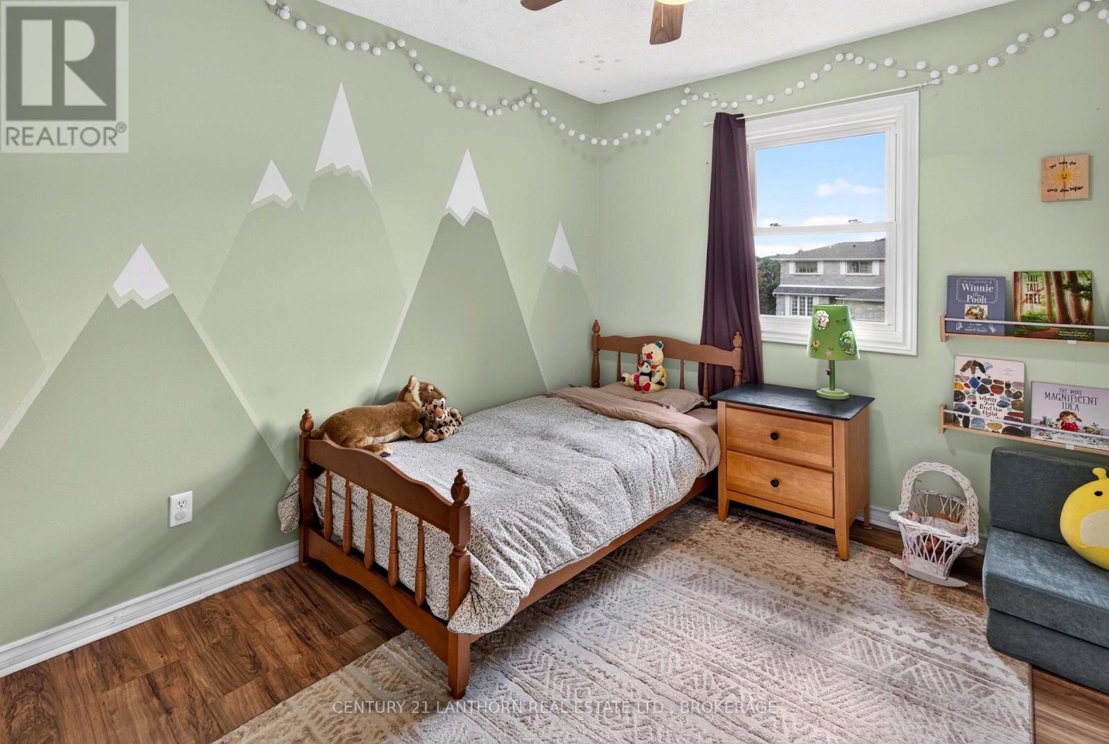 1006 DILLINGHAM STREET - Image 31
