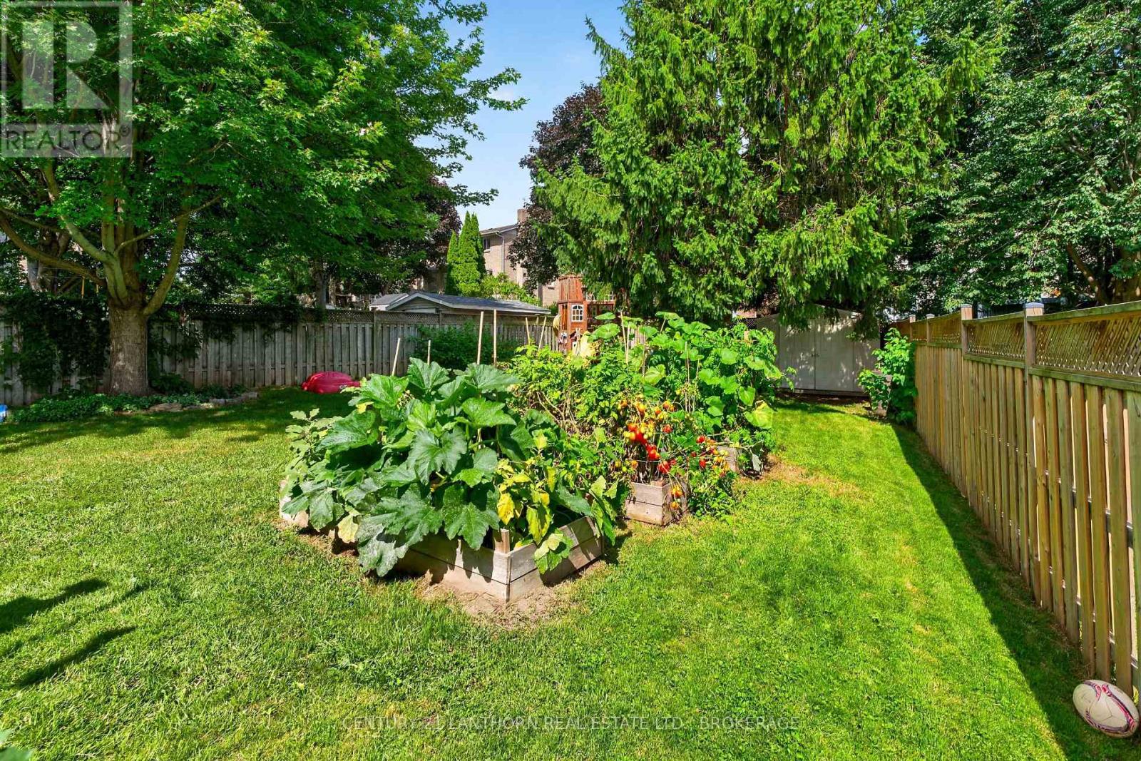 1006 DILLINGHAM STREET - 4