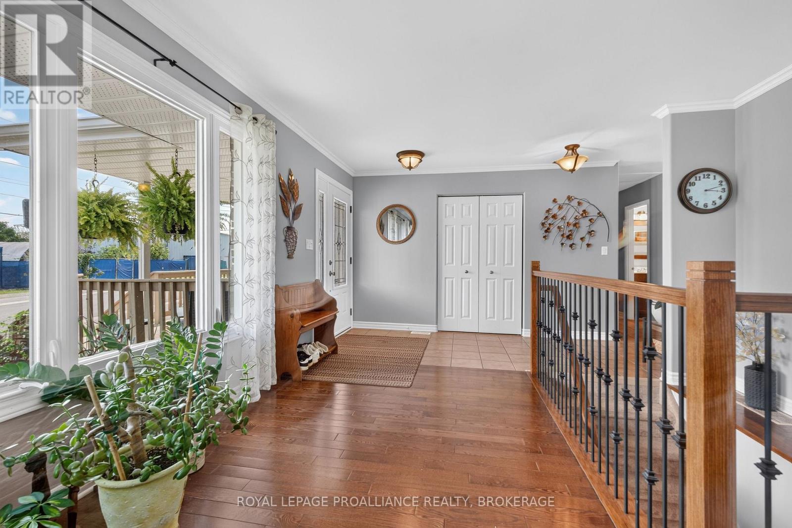 394 QUEEN STREET - 11