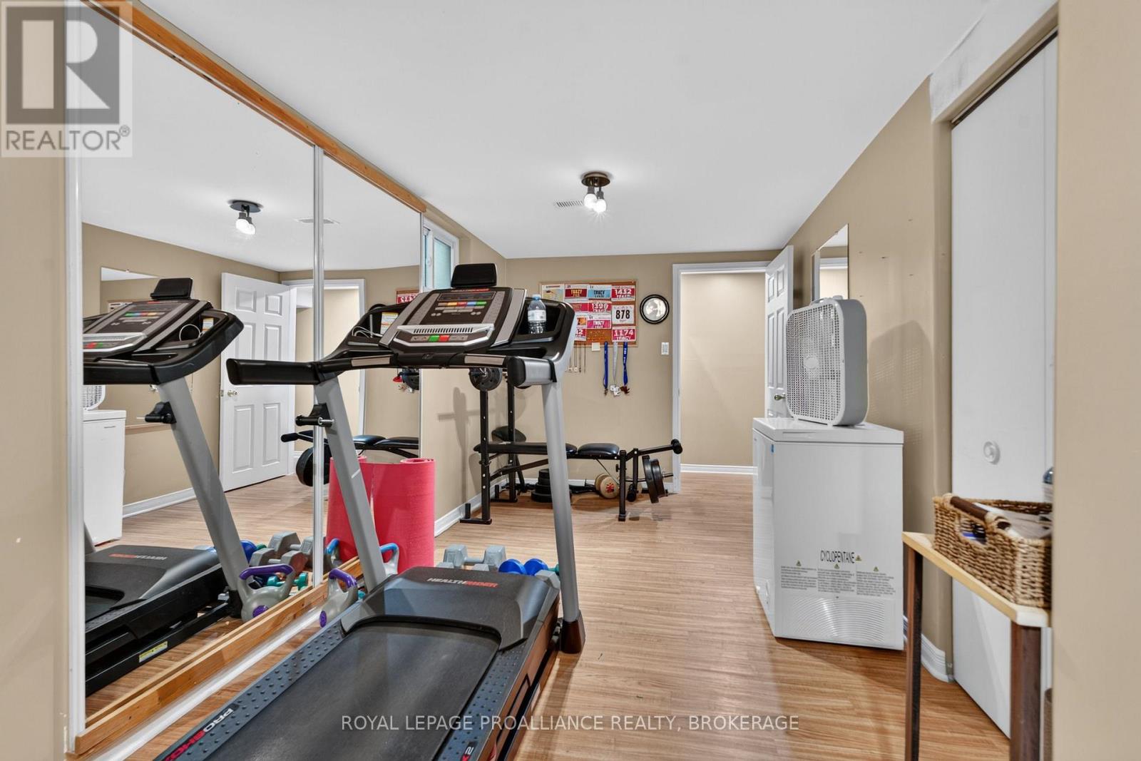 394 QUEEN STREET - 34