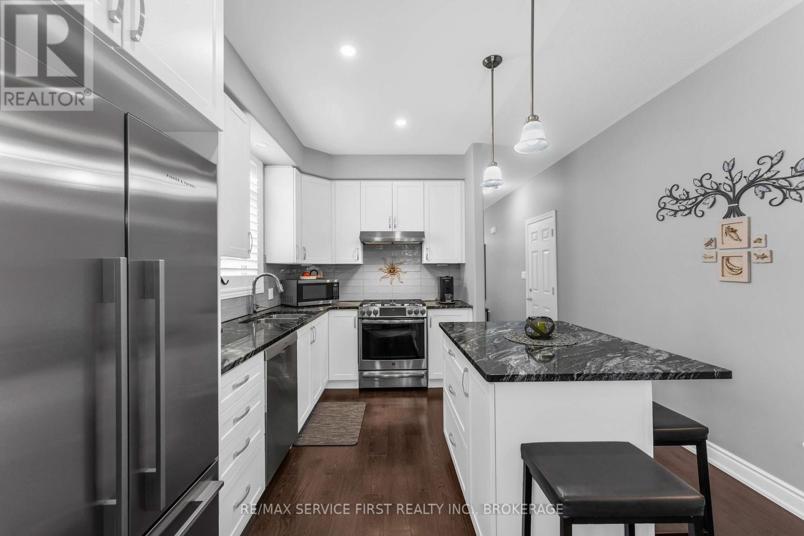 1604 JADE AVENUE - 10