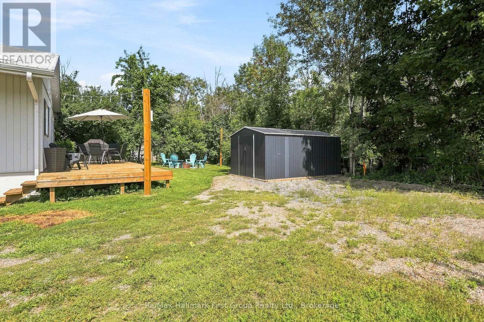 435 MINNIE AVENUE - 43