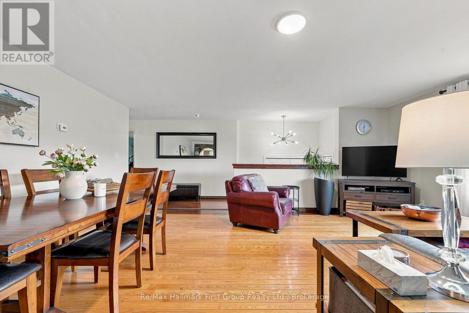 435 MINNIE AVENUE - 9