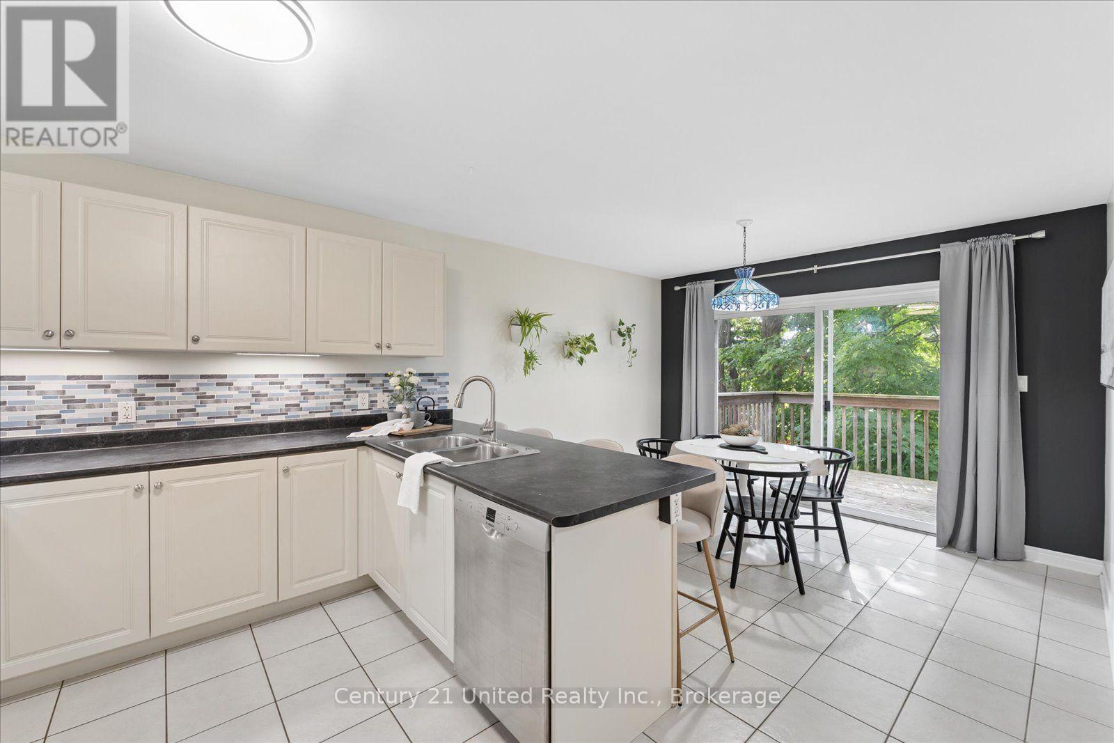 262 BOWEN DRIVE - Image 15
