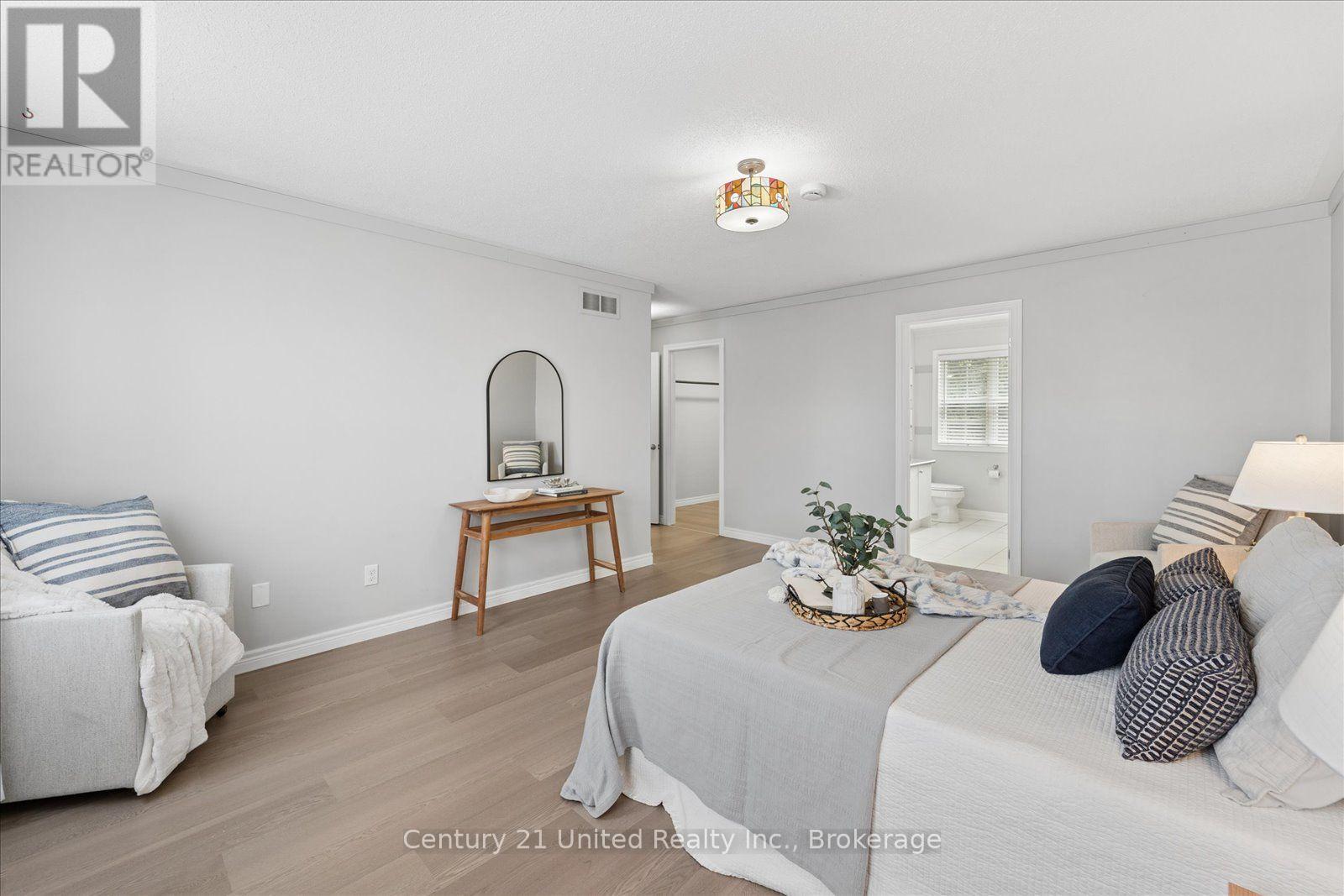 262 BOWEN DRIVE - 22