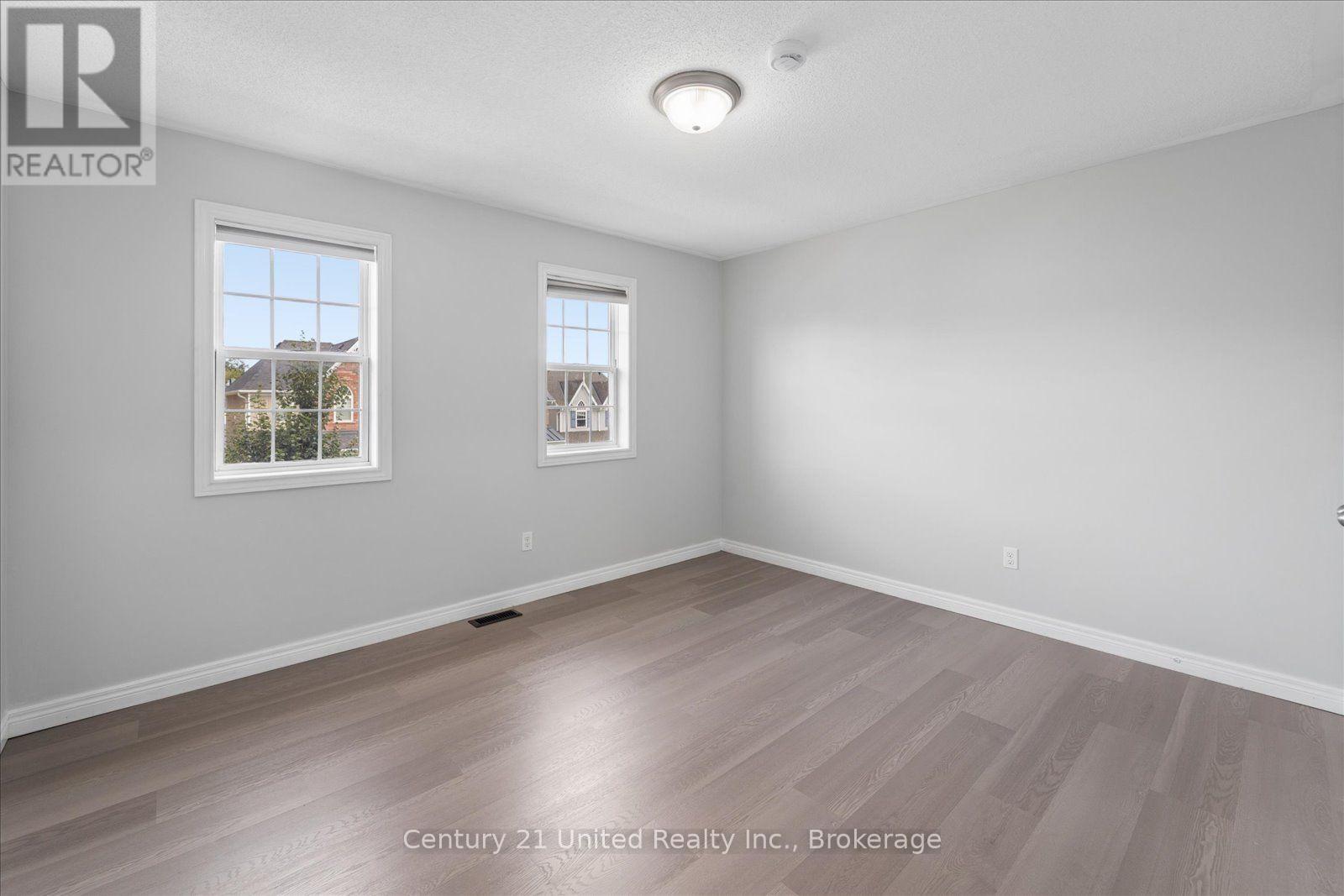 262 BOWEN DRIVE - 30