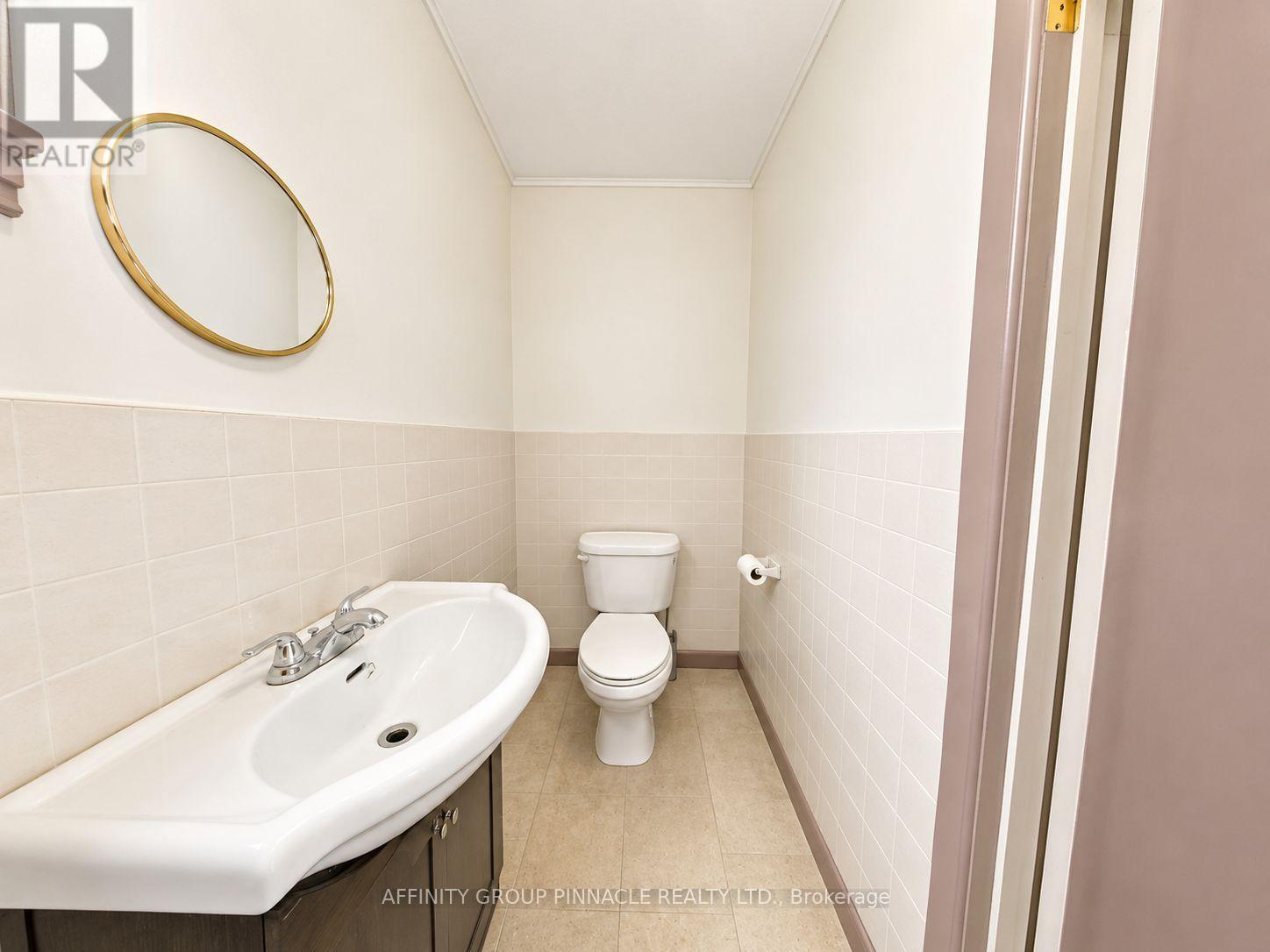 221 KENT STREET W - 15