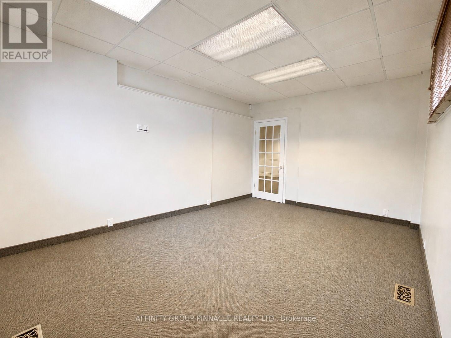 221 KENT STREET W - Image 21