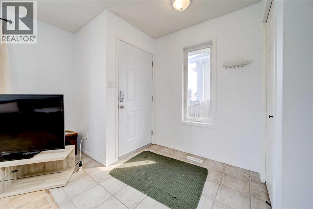 78 CHILCOTIN Road W - Image 4