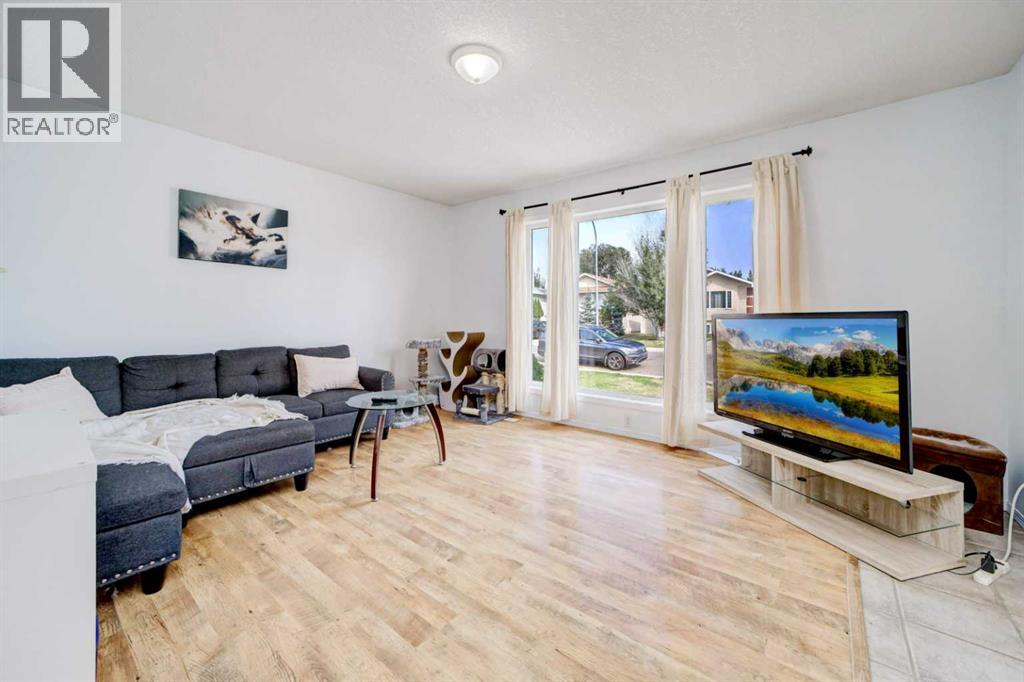 78 CHILCOTIN Road W - Image 5