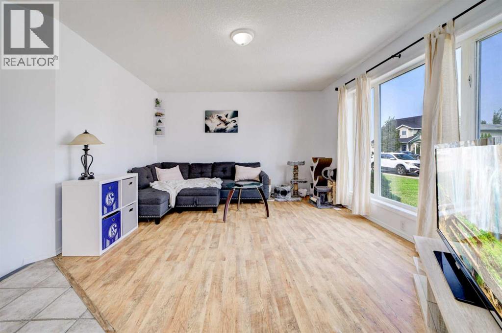 78 CHILCOTIN Road W - Image 6