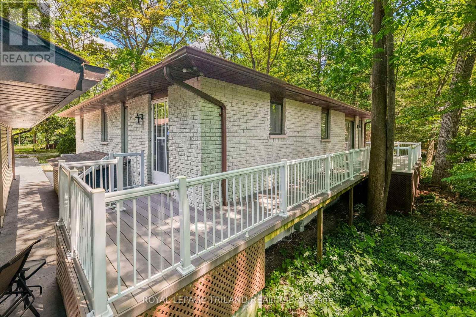 33 FOREST AVENUE - Image 14