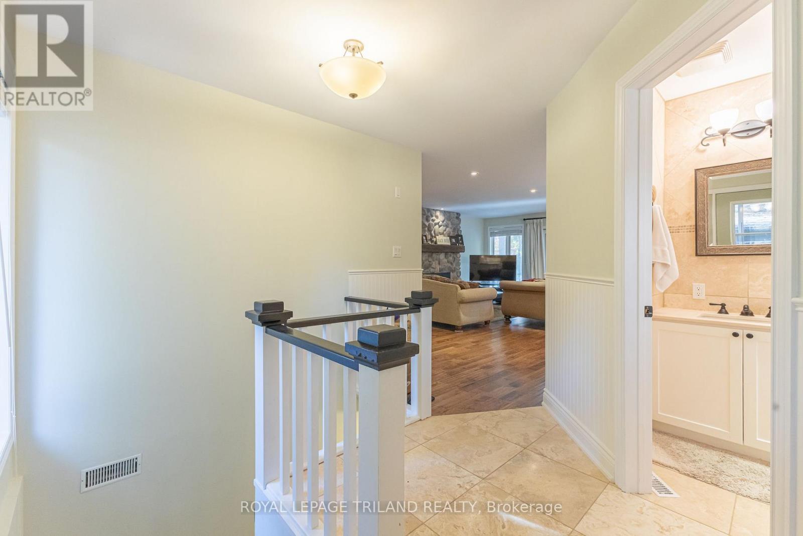 33 FOREST AVENUE - Image 34