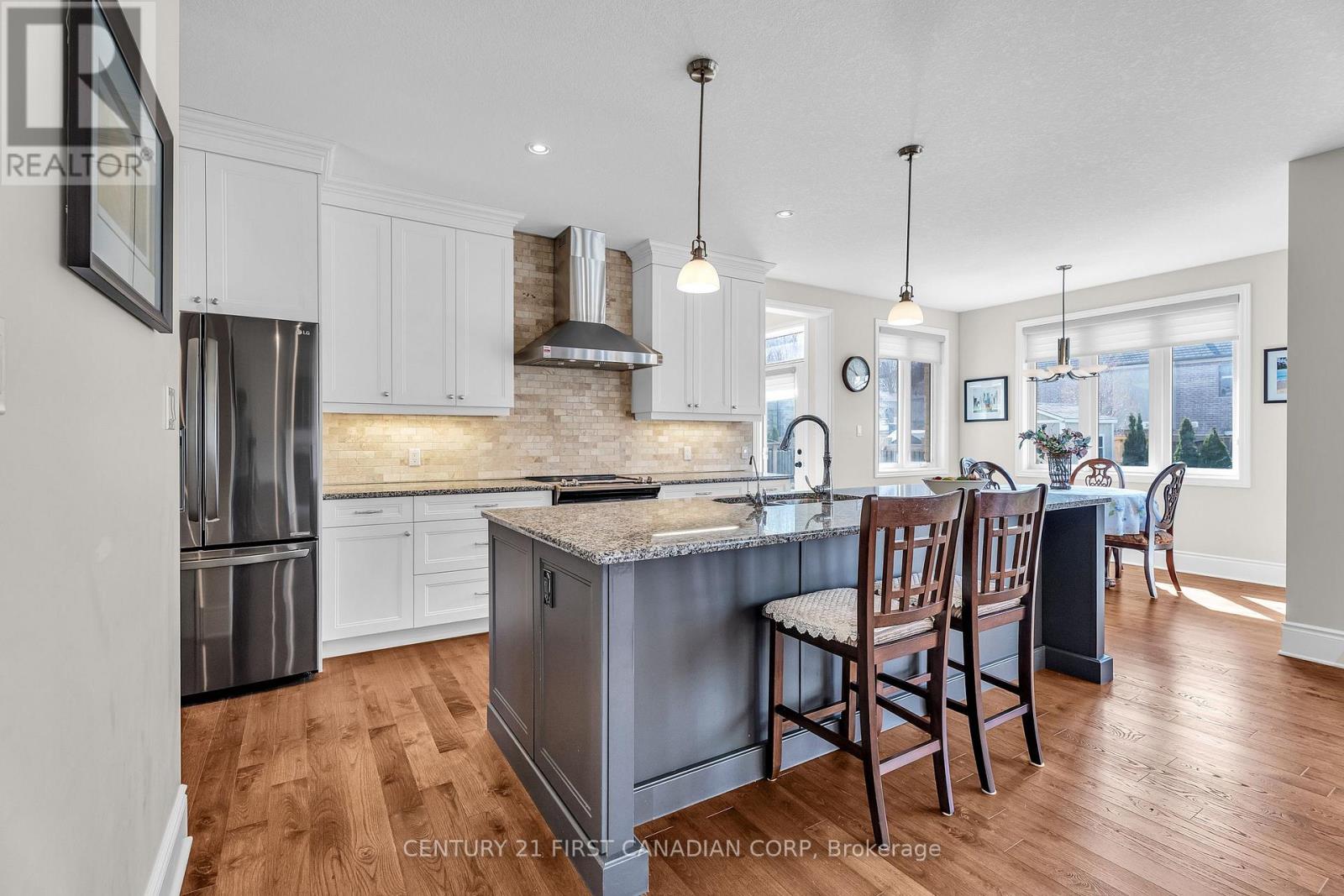 1895 SUMAC WAY - 19
