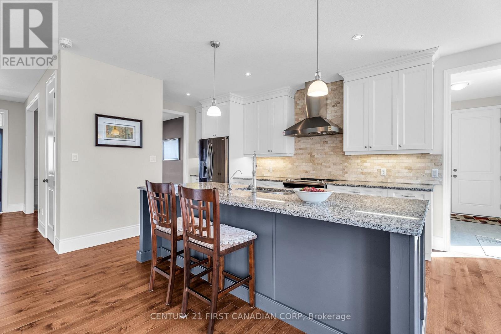 1895 SUMAC WAY - 22