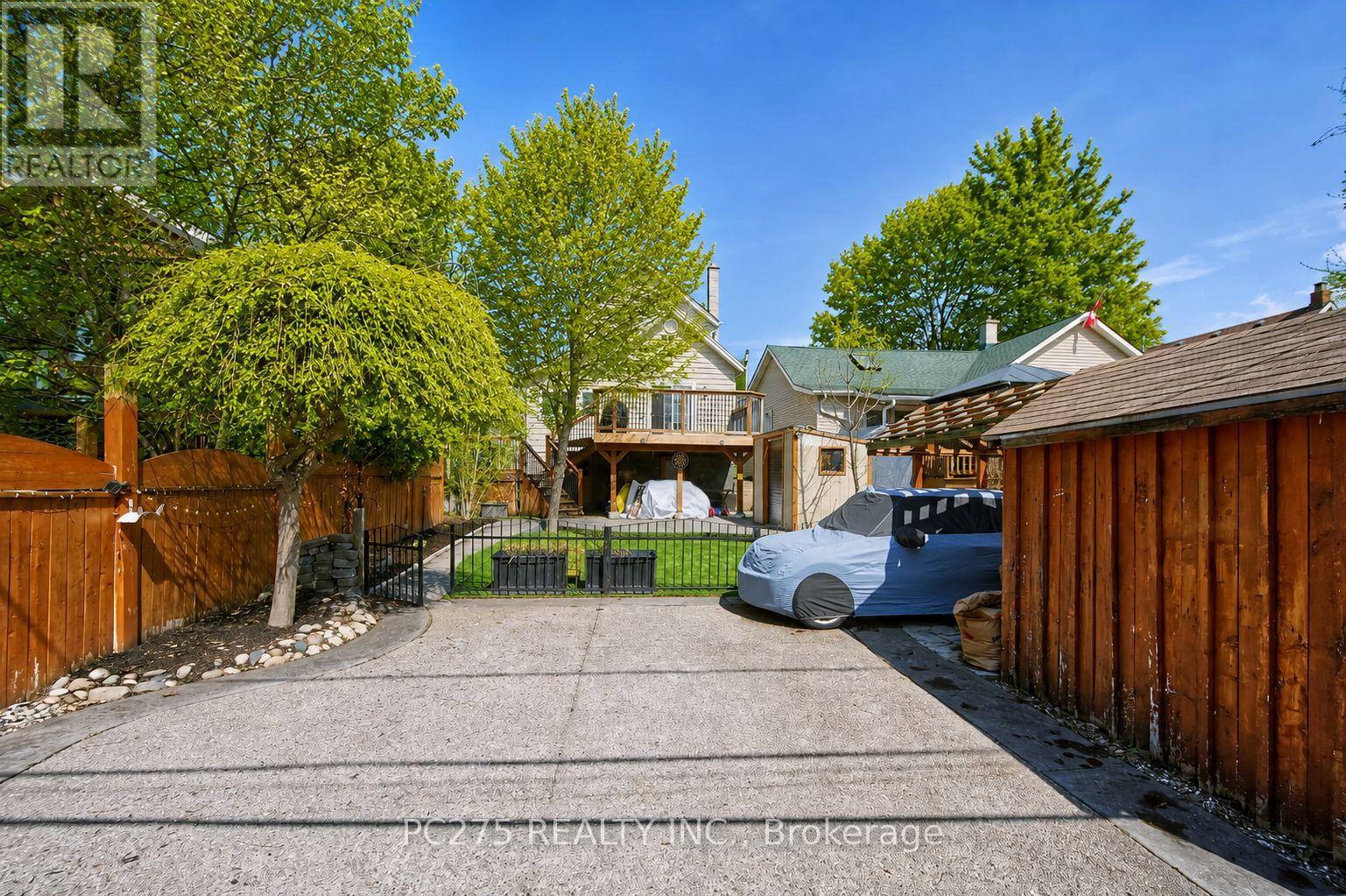 92 WALNUT STREET - 33