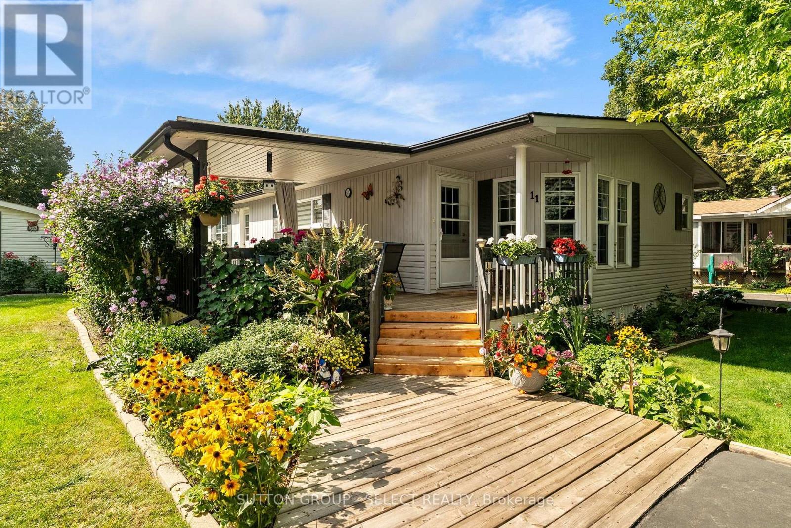11 HURON LANE - 2
