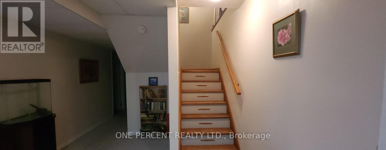 86 HALIBURTON ROAD - 34