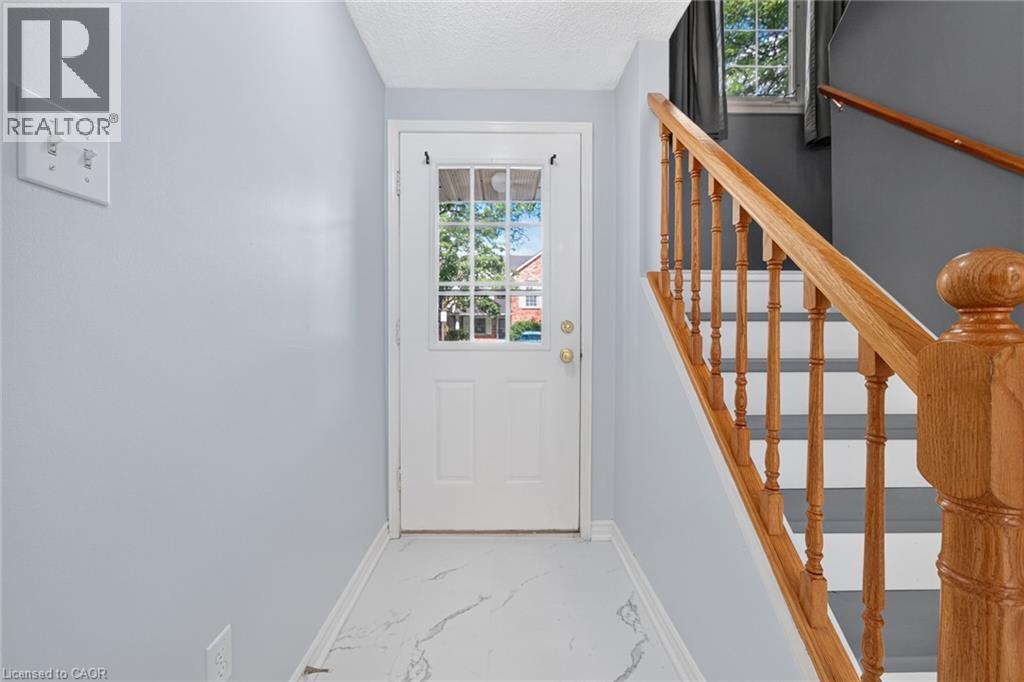 #86 129 VICTORIA Road N - Image 9