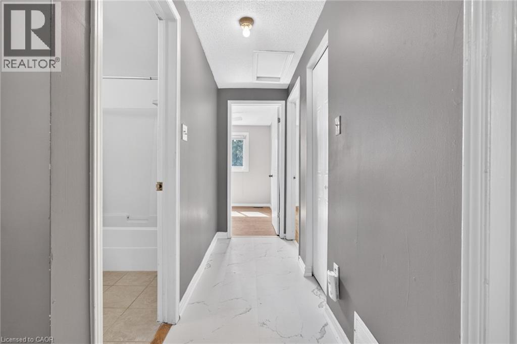 #86 129 VICTORIA Road N - Image 24