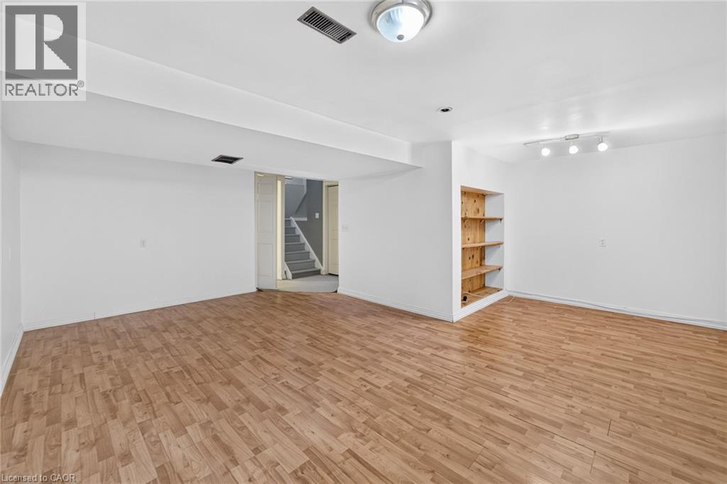 #86 129 VICTORIA Road N - 38