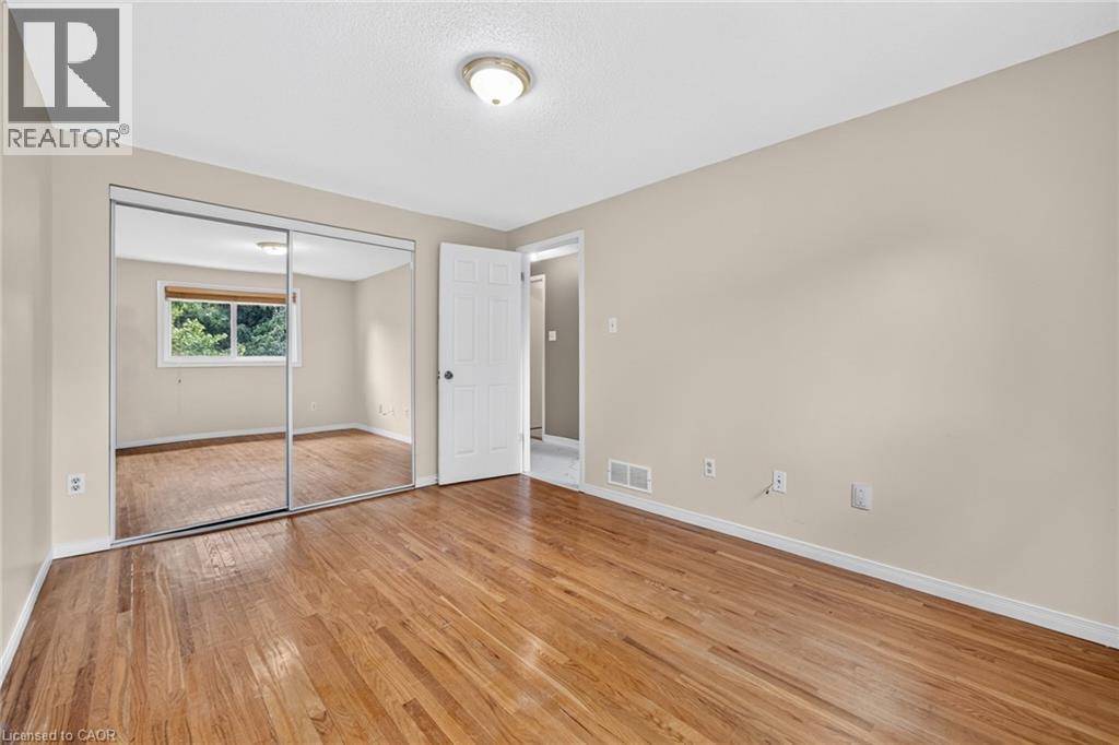 #86 129 VICTORIA Road N - Image 32