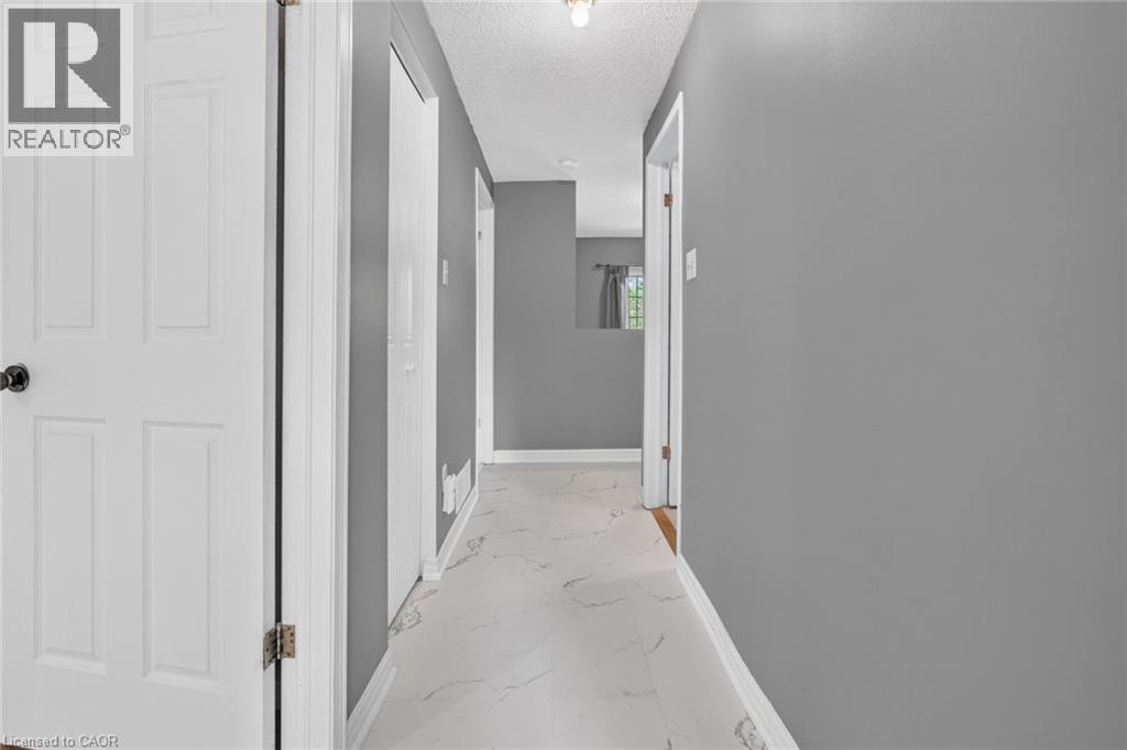 #86 129 VICTORIA Road N - Image 25