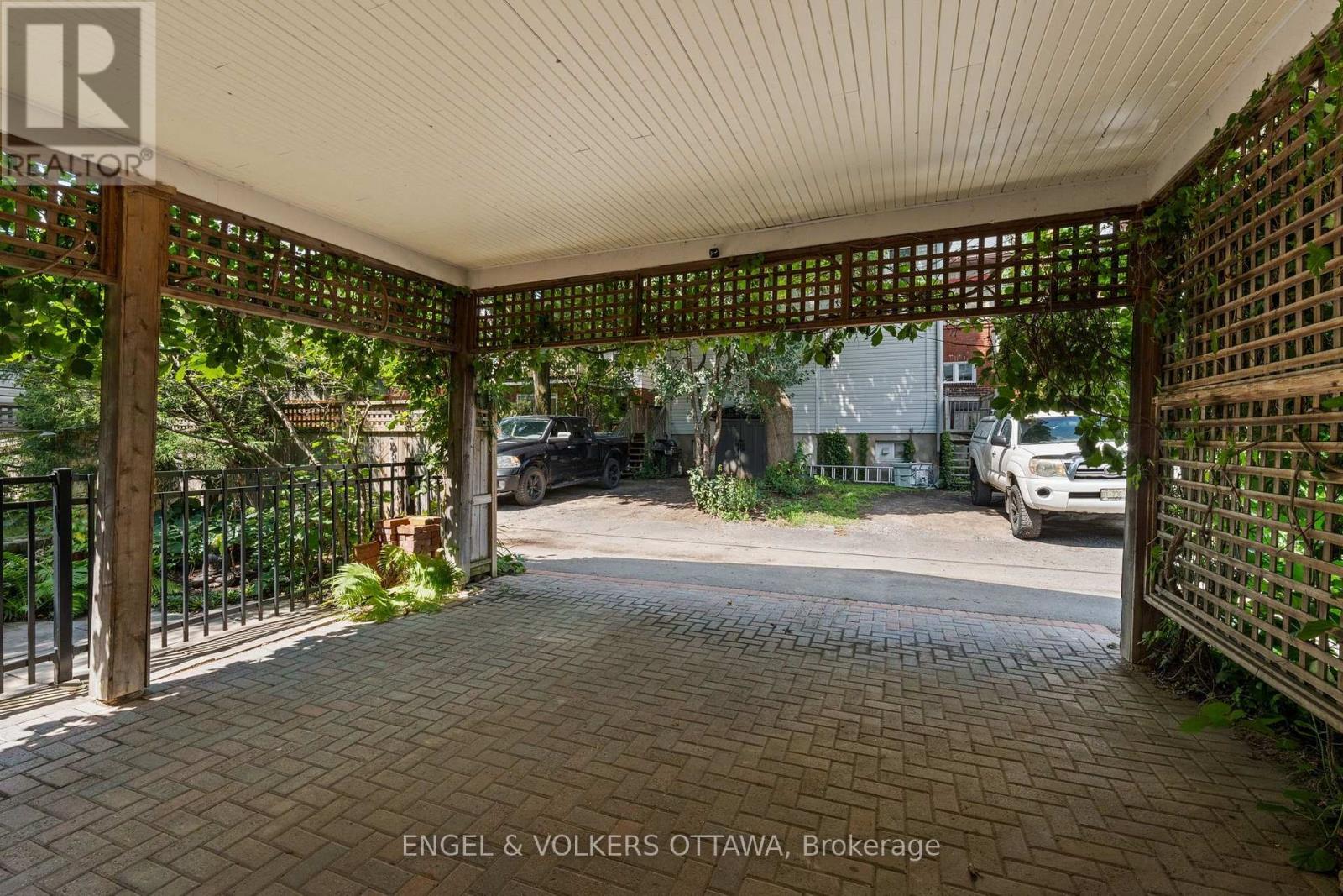 17 OAKLAND AVENUE - Image 48