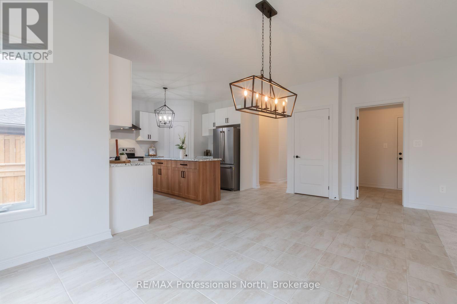 75 EAGLECREST AVENUE - Image 11