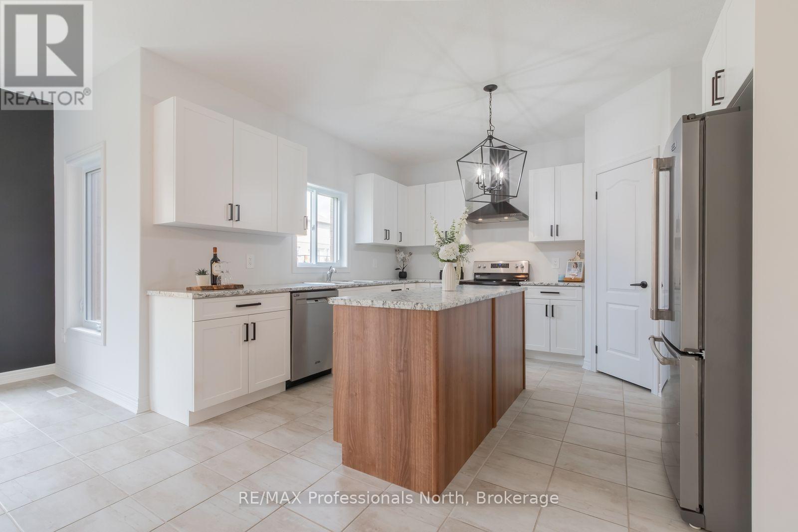 75 EAGLECREST AVENUE - 14